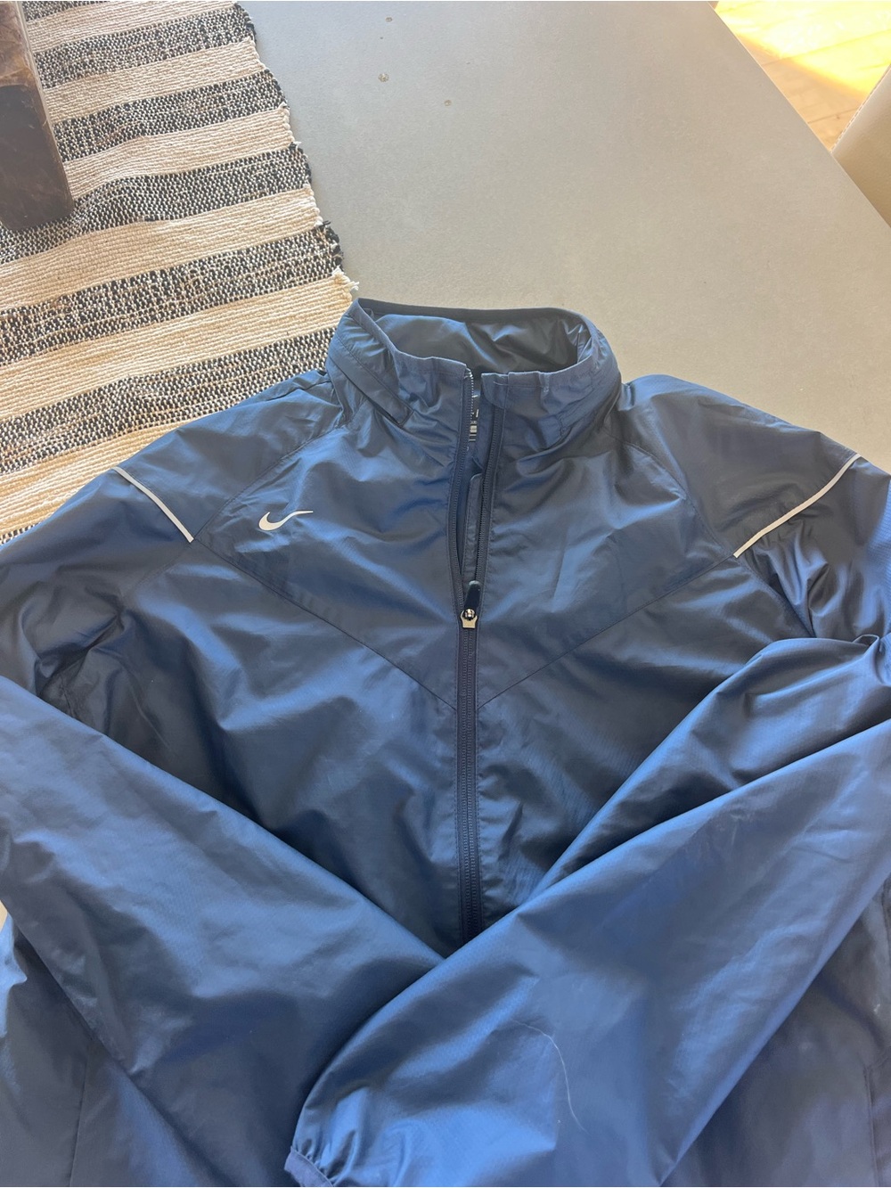 Nike Navy Blue Women's Full-Zip Windbreaker Jacket